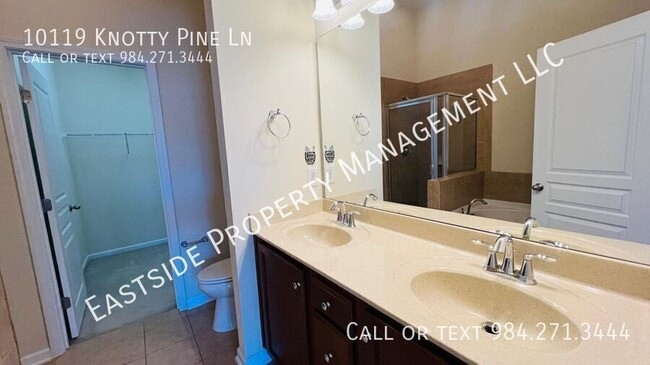 Building Photo - 10119 Knotty Pine Ln