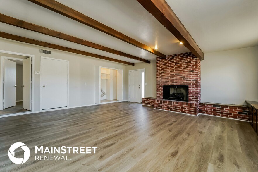Building Photo - 9430 E Palm Tree Dr