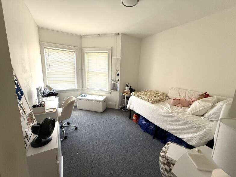 *Pictures are representative samples of the advertised unit. In some cases, the actual units you tou - 128 Saint Marys St
