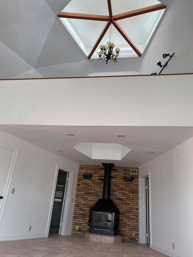 Building Photo - Iconic Dome House for Rent – Unique Country Living with Pet-Friendly Space Near Holtville