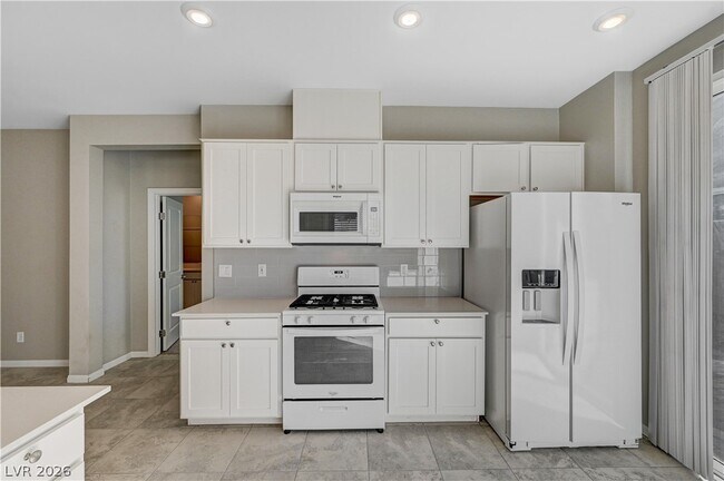 Building Photo - 4275 Tarim St