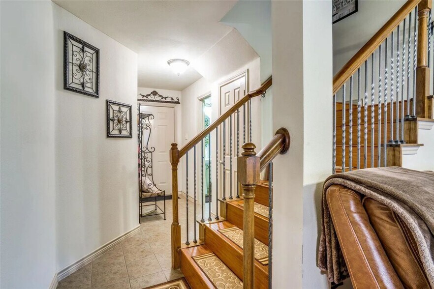 Building Photo - 12629 Oceanside Dr