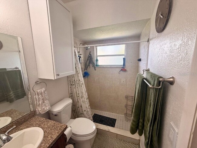 Building Photo - 7242 Ashmore Dr
