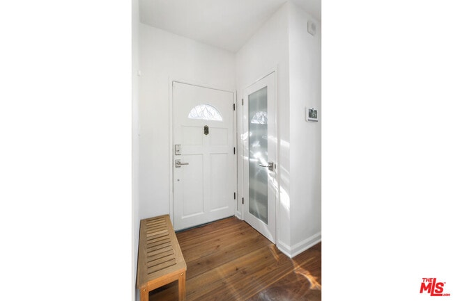 Building Photo - 3472 Rowena Ave