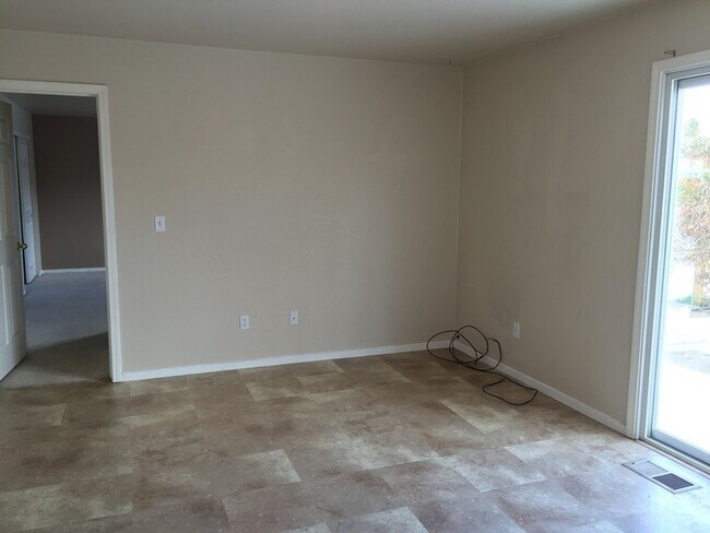 Building Photo - Beautiful home with RV Parking!!!!!!