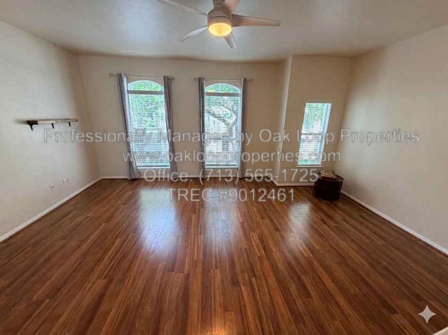 Building Photo - 1253 W 17th St