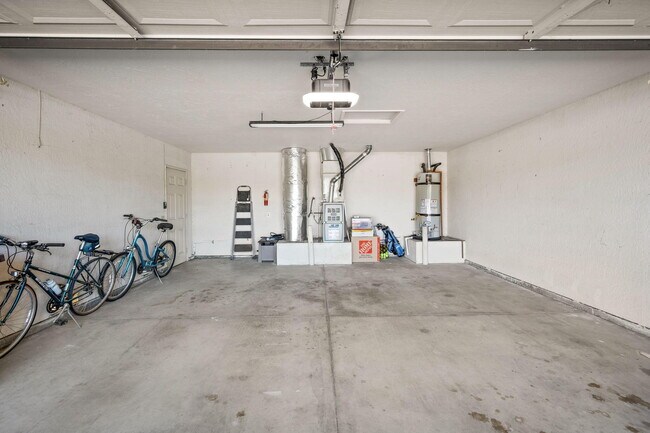 Building Photo - 69 Camino Arroyo N