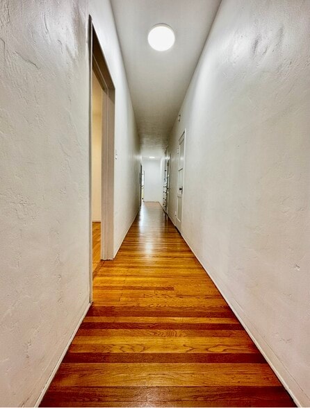 Building Photo - 1104 E California Ave