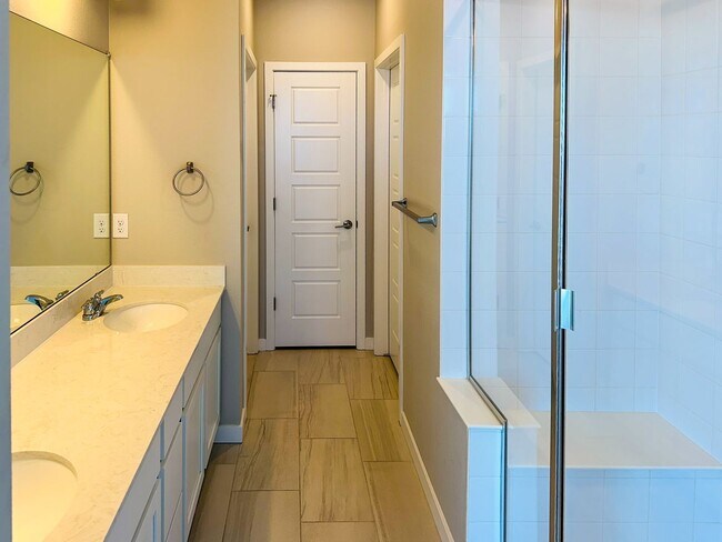 Building Photo - TRAILS AT WESTCREEK - 3bd 2ba condo with 1-car garage!