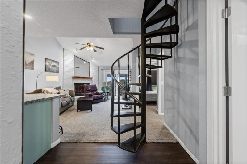 Building Photo - 2417 Hartford Rd