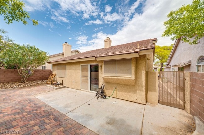 Building Photo - 9829 Panorama Cliff Dr