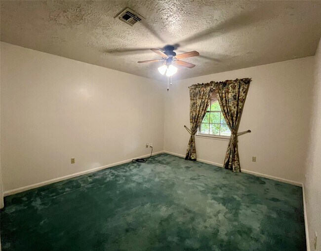 Building Photo - 11814 Cypresswood Dr