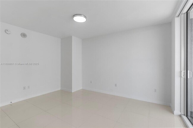 Building Photo - 50 Biscayne Blvd