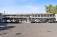 Building Photo - 474 E Norwich Ave