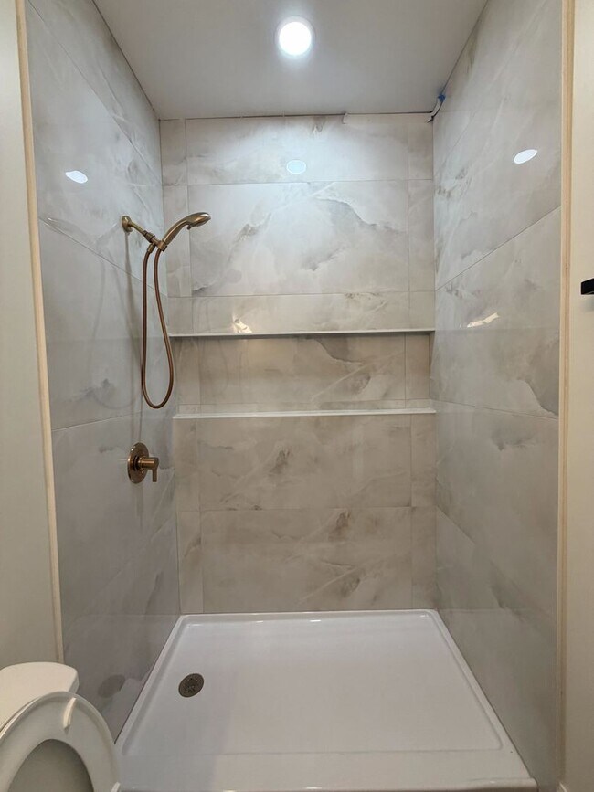 Building Photo - 3 Bedrooms | 2.5 Bathrooms | $3,000/month | 2-Car Garage | Fenced Yard | Pets Welcome