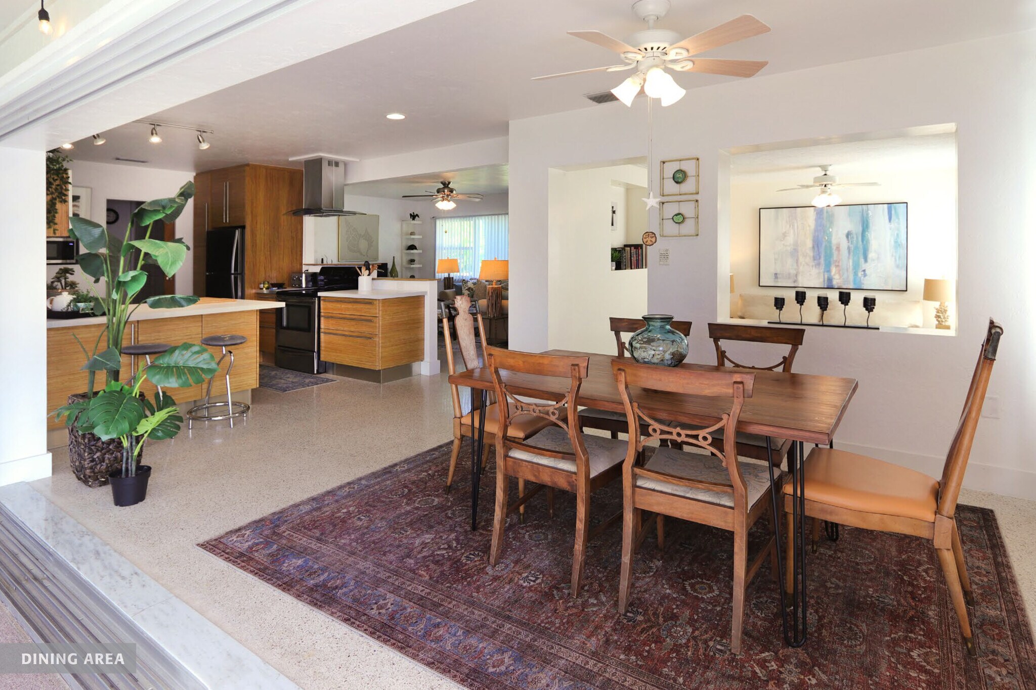 Dining Area - 1730 Livingstone St