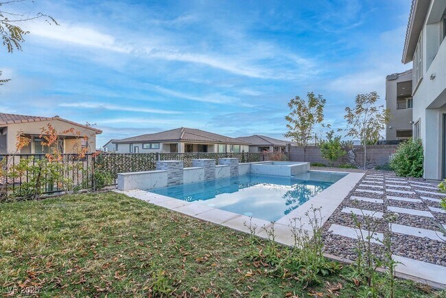 Building Photo - 230 Carmel Sky St