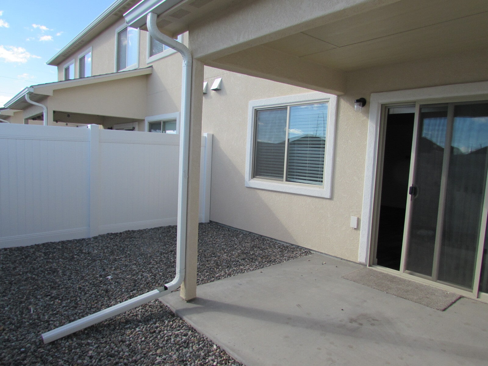 Building Photo - 652 Emma Ln