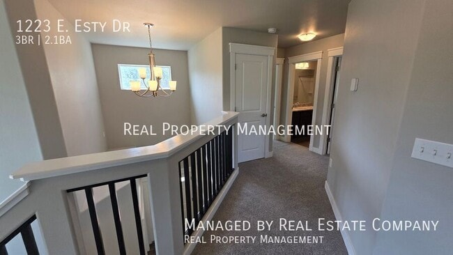 Building Photo - 1223 E Esty Dr