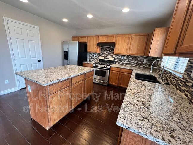 Building Photo - 5308 Las Cruces Heights St