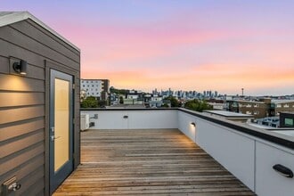 Building Photo - ULTRA-MODERN Townhome w/AC and Views in the Heart of Eastlake!