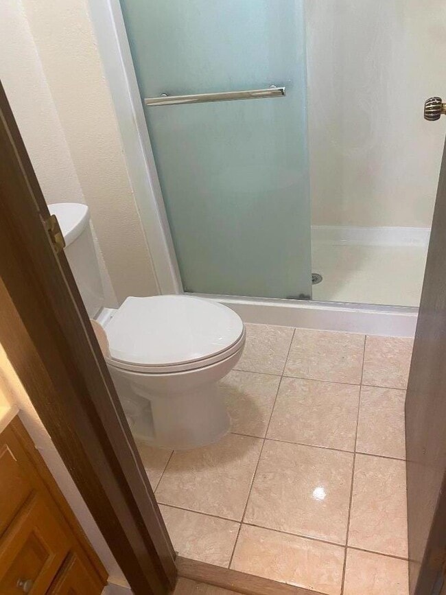 Building Photo - 81 Camelot Ct