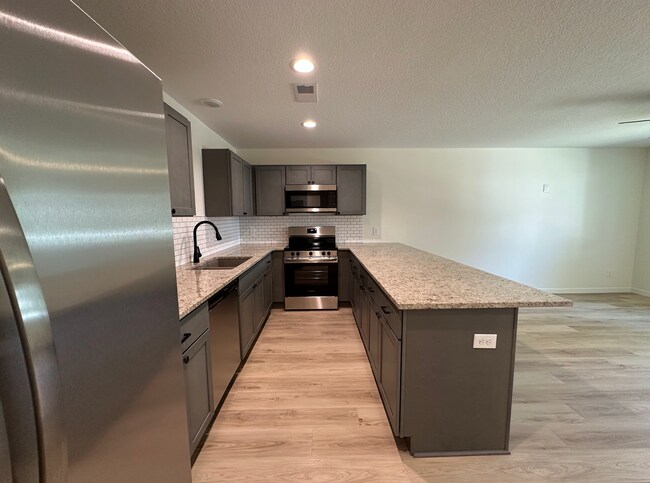 Building Photo - Davenport Duplex for Rent