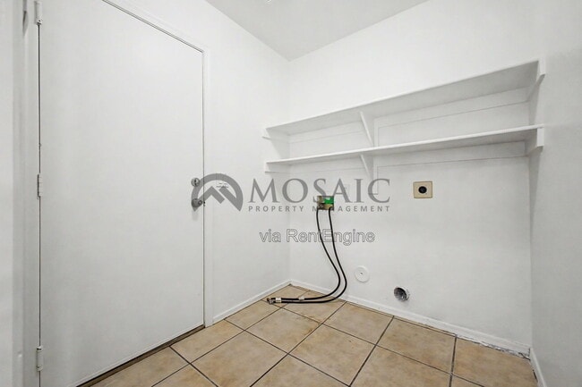 Building Photo - 8359 W Bluefield Ave
