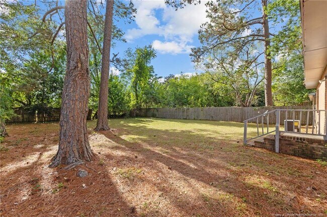 Building Photo - 412 Morley Dr