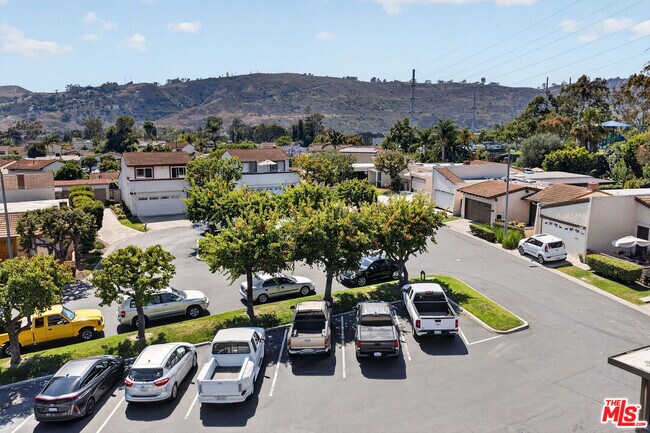 Building Photo - 31076 Via San Vicente
