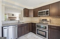 Building Photo - 9402 Granite Hill