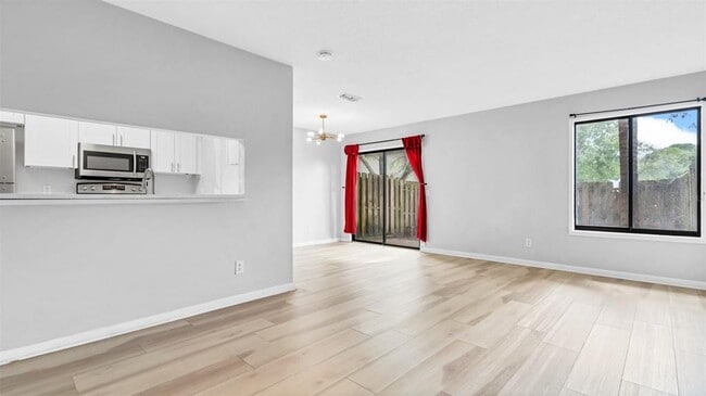 Building Photo - 12412 Titus Ct