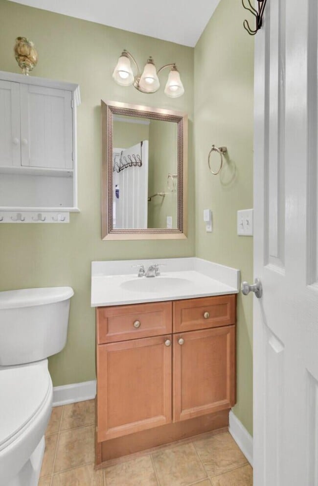 Building Photo - 1428 Bloomingdale Ln