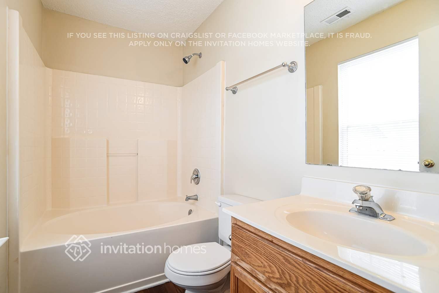 Building Photo - 166 Brantley Pl Dr