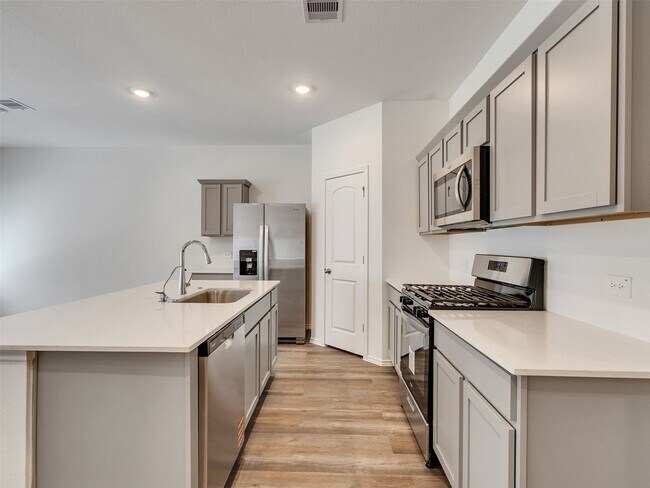 Building Photo - 24863 Springbluff Vly