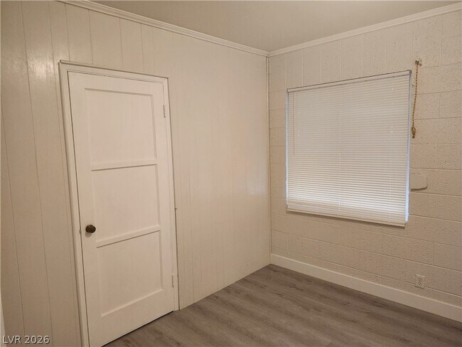 Building Photo - 4624 Evergreen Pl