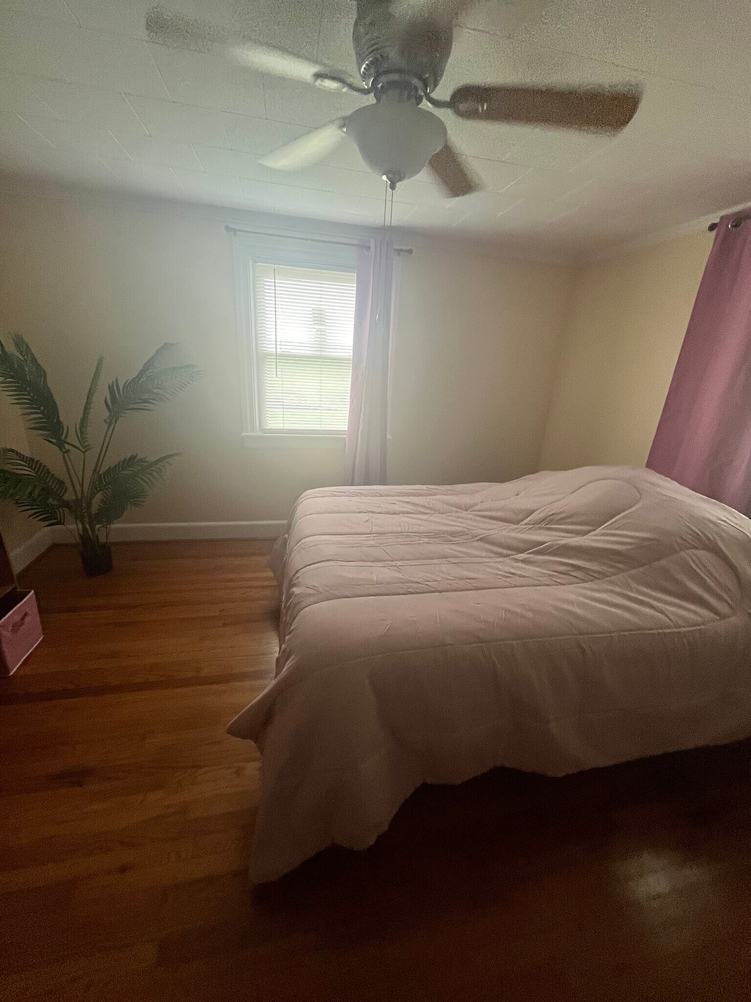 Bedroom - 465 Meadstown Rd