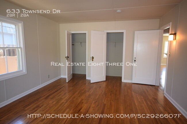 Building Photo - Aptos 2 BD/1.5 BA Close To Hidden Beach