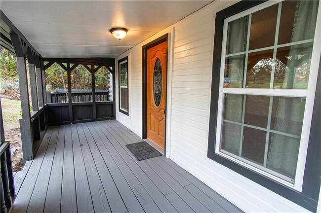 Building Photo - 250 Nottingham Wy