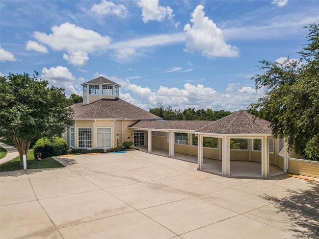 Building Photo - Clermont Yacht Club