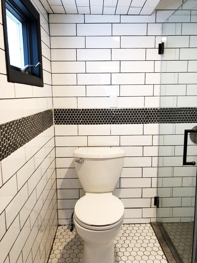 1st Floor Bathroom 1 - 1104 NJ-28