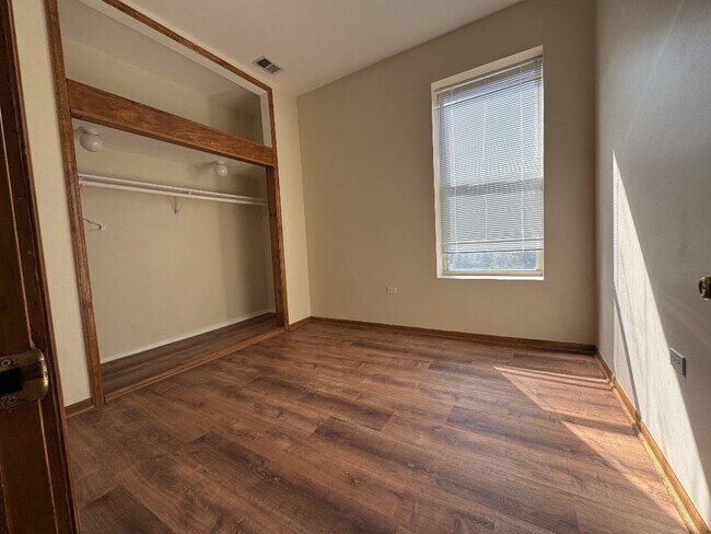 Building Photo - 3158 W Jackson Blvd