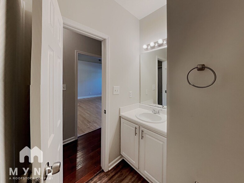 Building Photo - 4075 Springvale Way