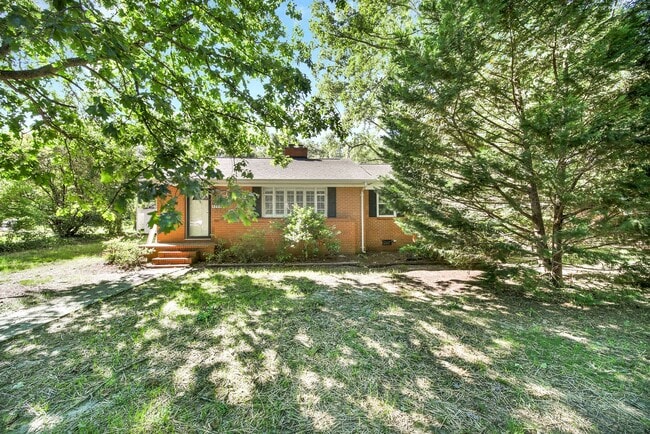 Building Photo - Lovely 3 Bed 2 Bath Home in Monroe!