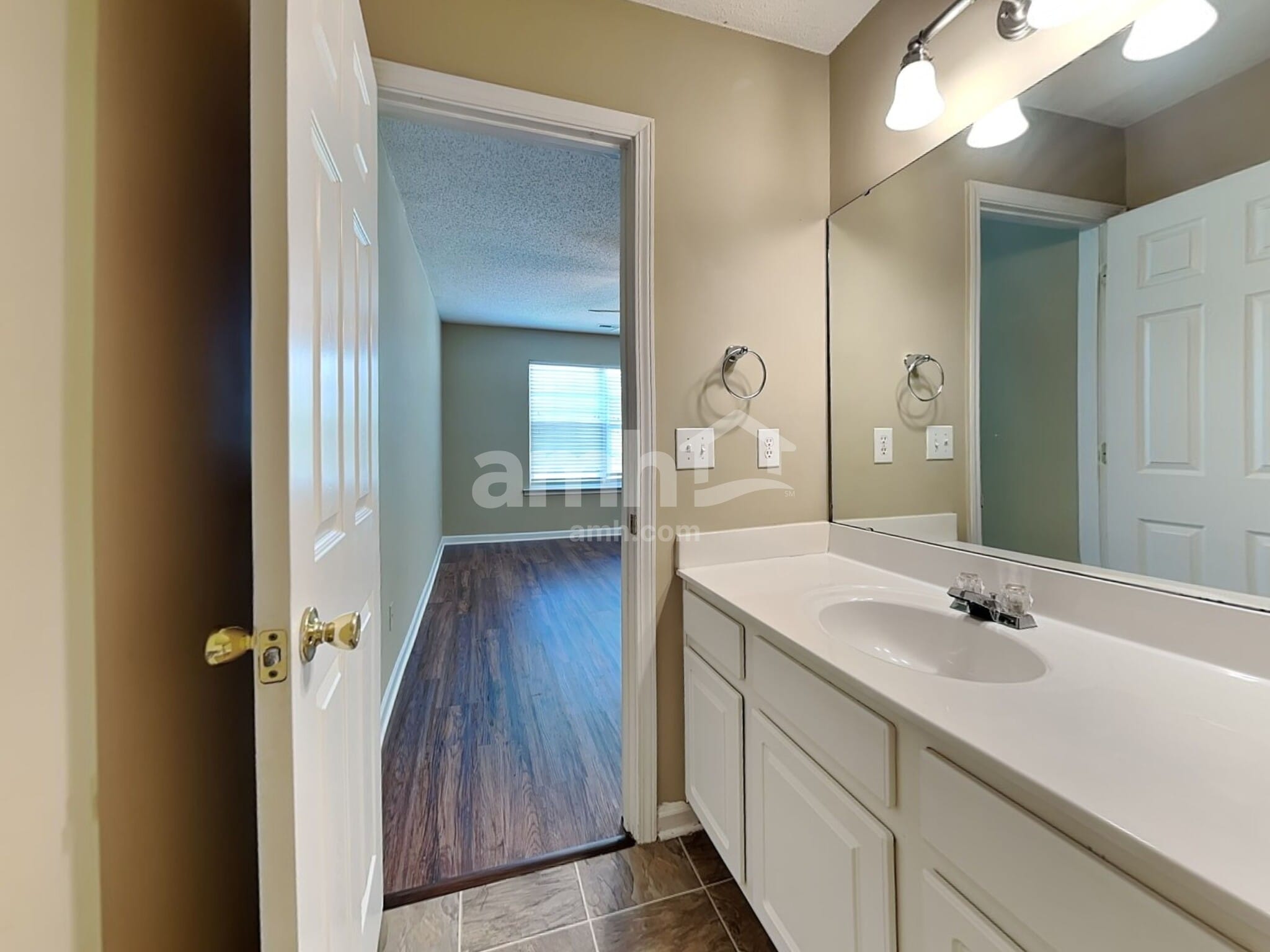 Building Photo - 7533 Argent Valley Dr