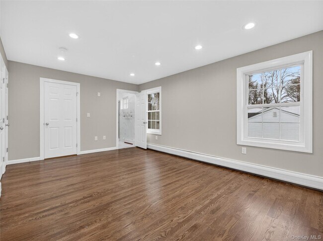 Building Photo - 36 Windmill Ln