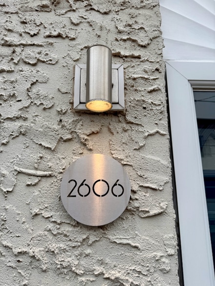 Building Photo - 2606 E Madison St