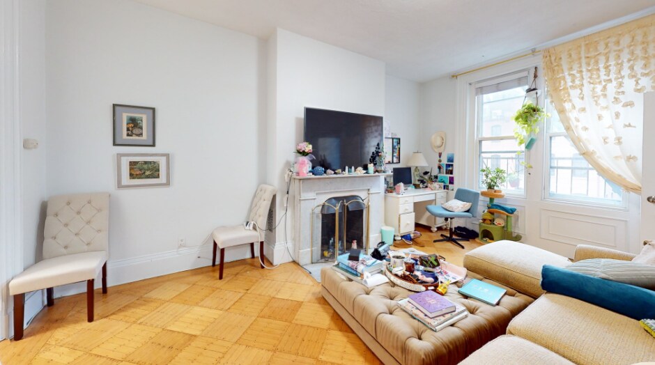 Building Photo - 482 Beacon St