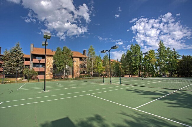 Building Photo - 2 Bed | 2 Bath Condo in Powderwood