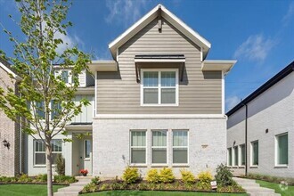 Building Photo - 4297 Hopewell St